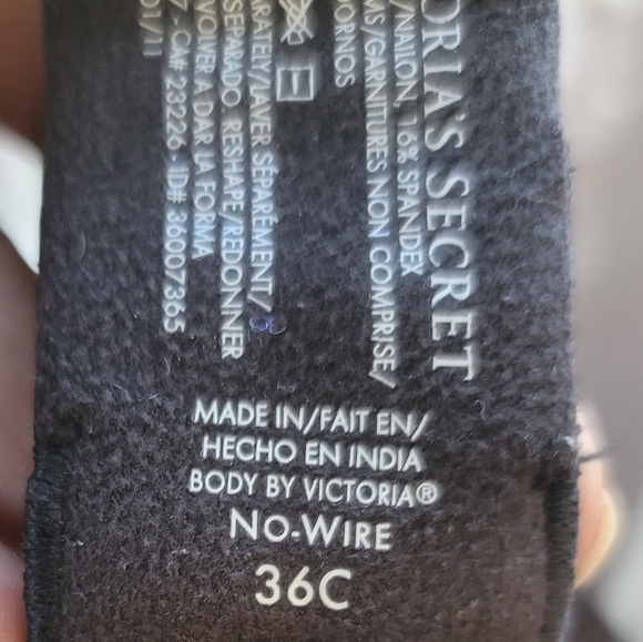 Victoria's Secret Wear Everywhere Black No Wire Bra 36C - Picture 4 of 9